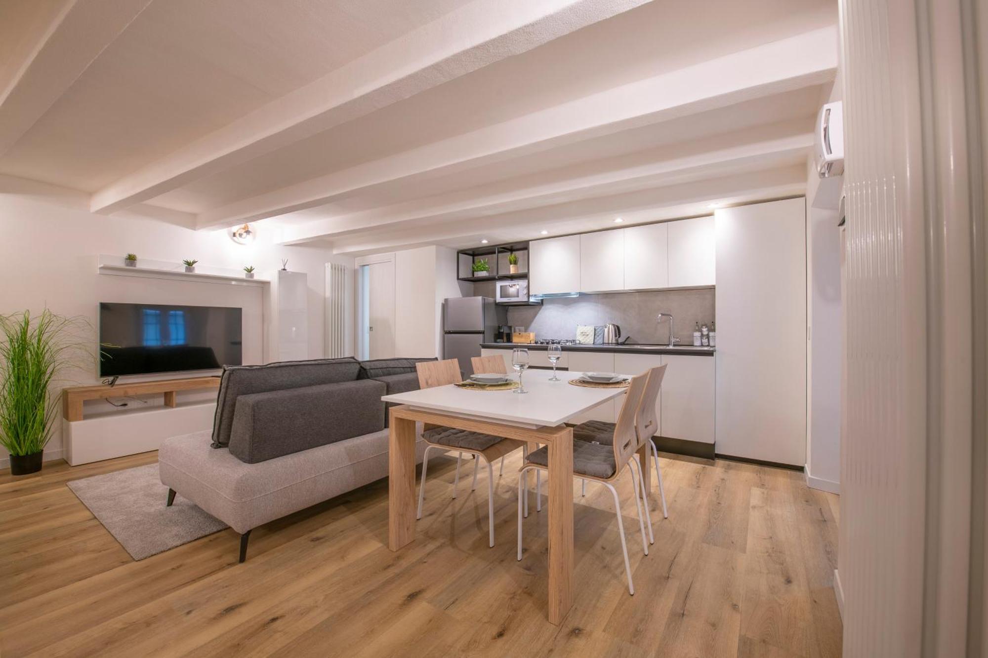 דירות ורונה Borsarihouse Wifi & Smarttv מראה חיצוני תמונה